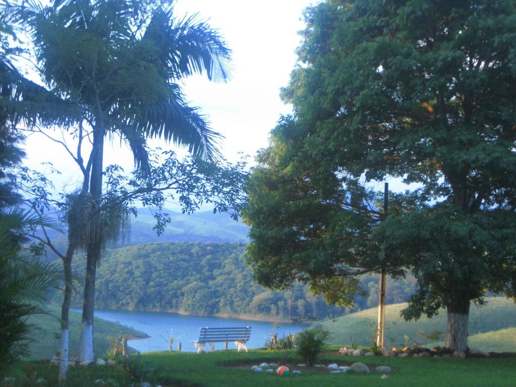 Pousada Canto Do Lago Piracaia Eksteriør bilde